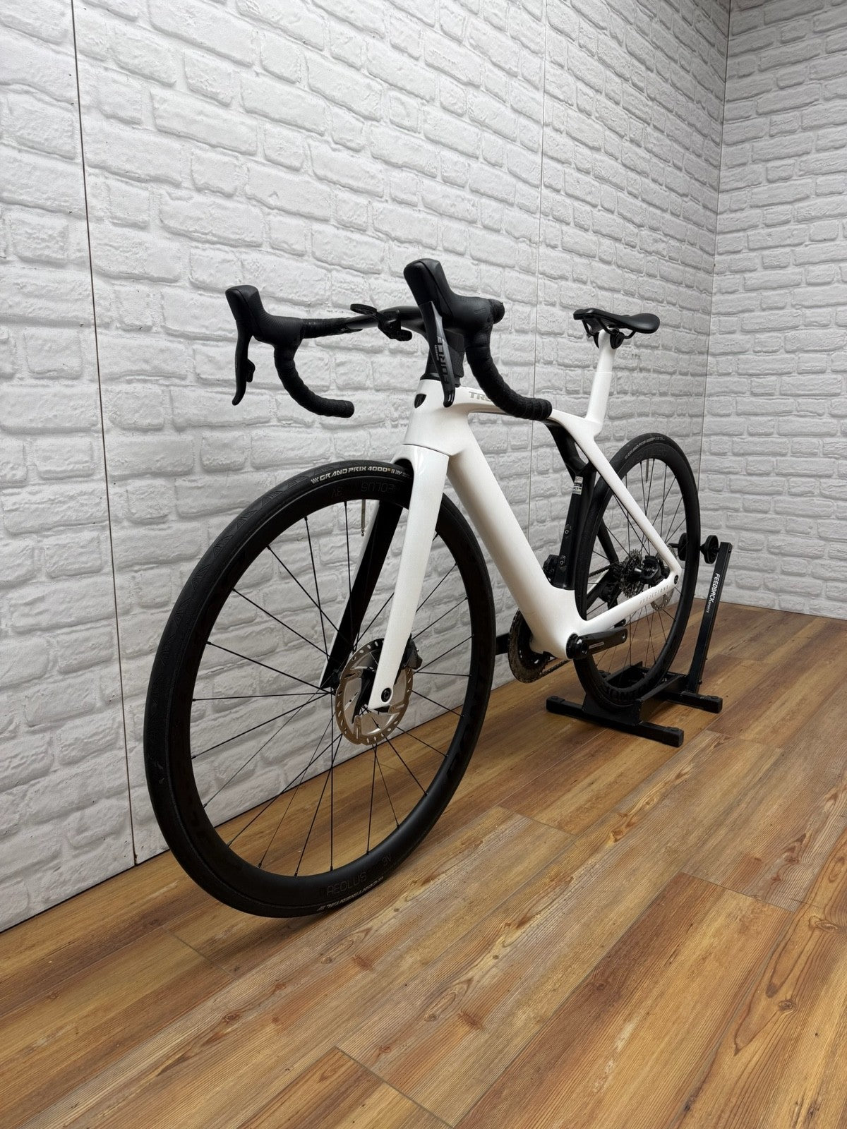 Trek Madone SLR Project One 52cm Disc eTap