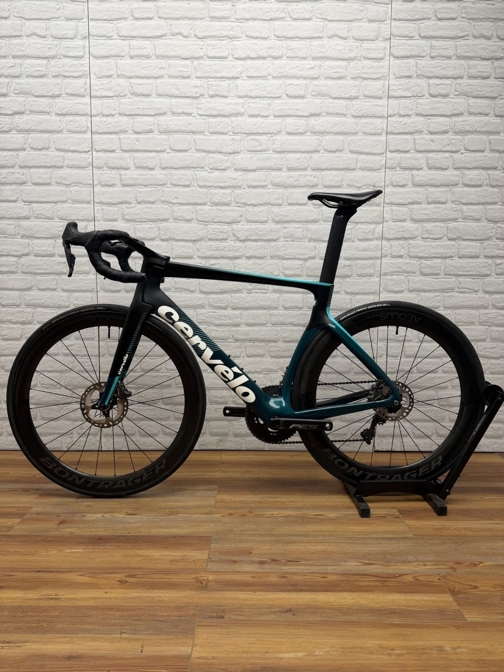 Cervelo S5 56cm Di2 Road Bike