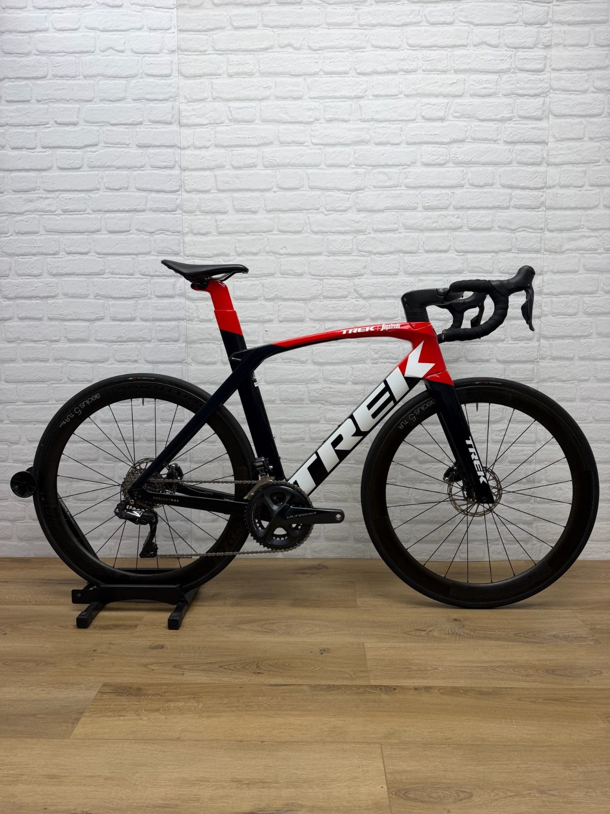 Trek Madone SLR 58cm Project One Team Segafredo Edition