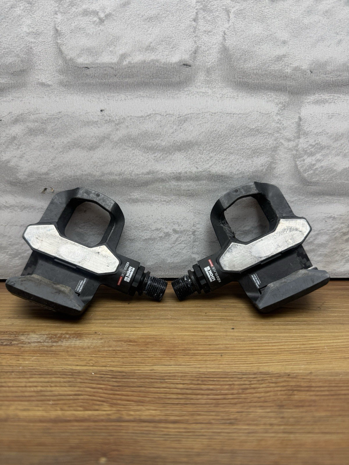 LOOK KEO Blade Long Carbon Fiber Body Titanium Spindle Pedals No Cleats