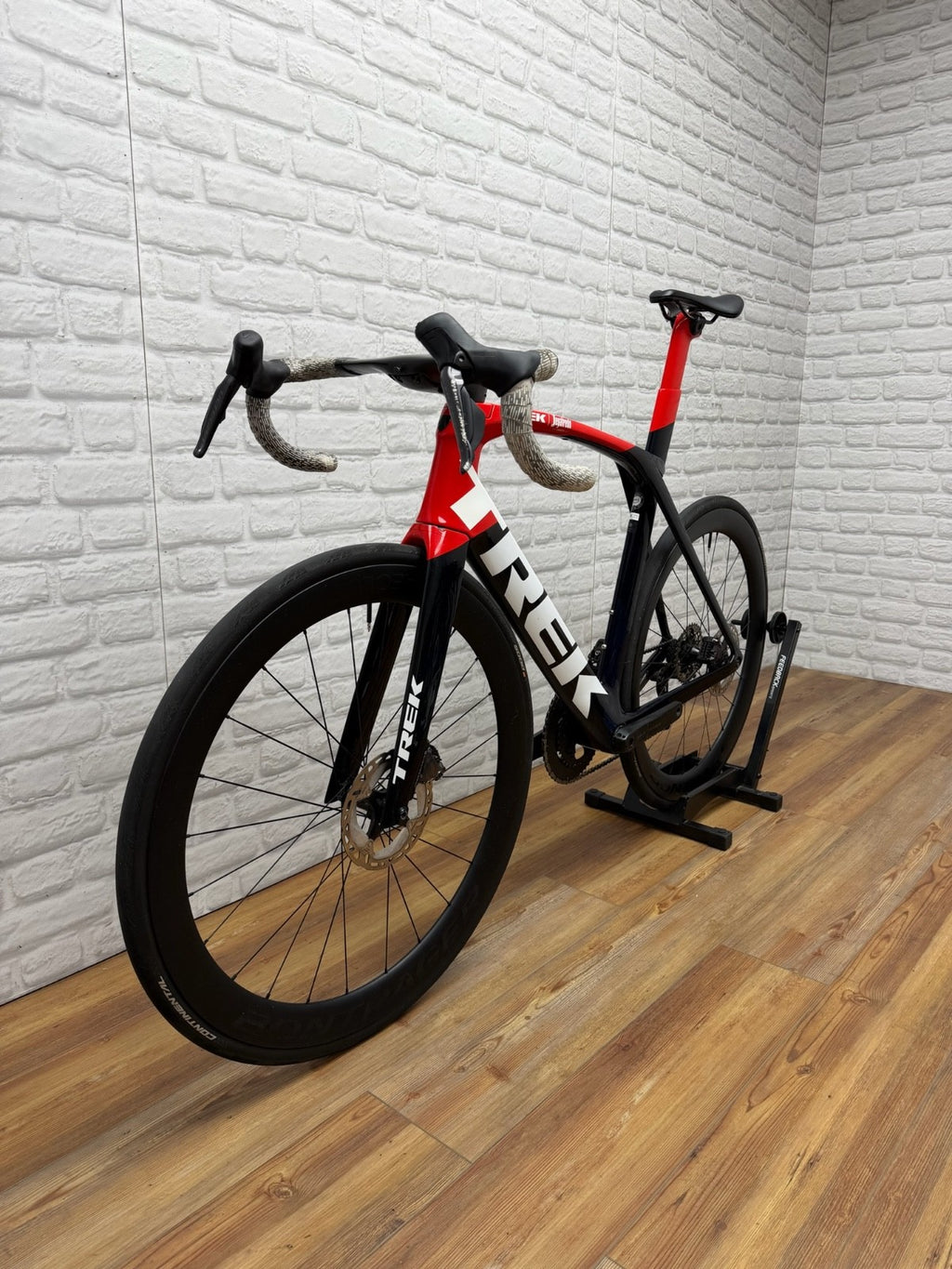 Trek Madone SLR Project One Team Segafredo Edition 58cm Di2 