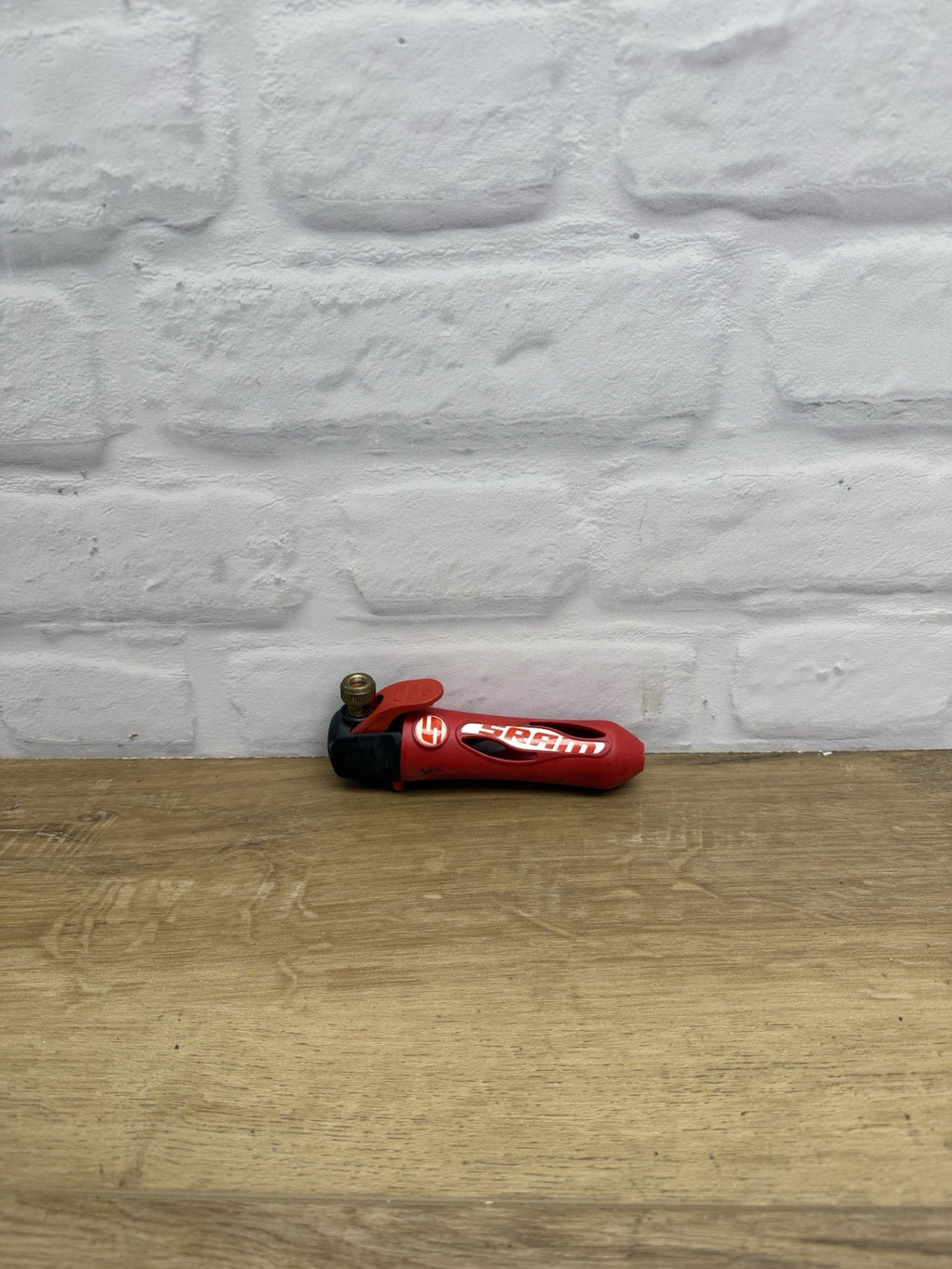 SRAM Trigger CO2 Inflator