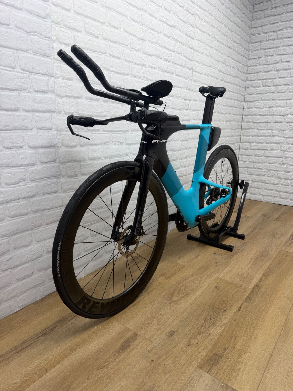 Felt IA Large Triathlon Bike