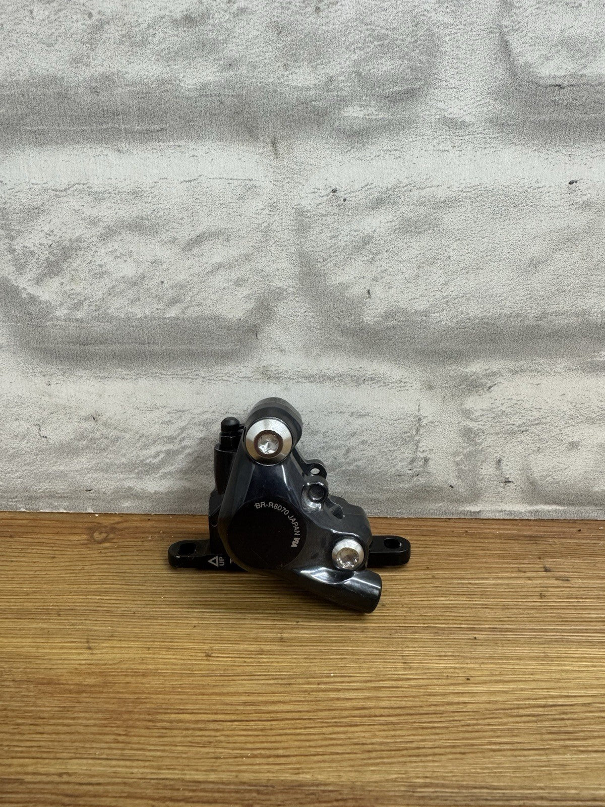 Shimano Ultegra BR-8070 Hydraulic Disc Brake Caliper