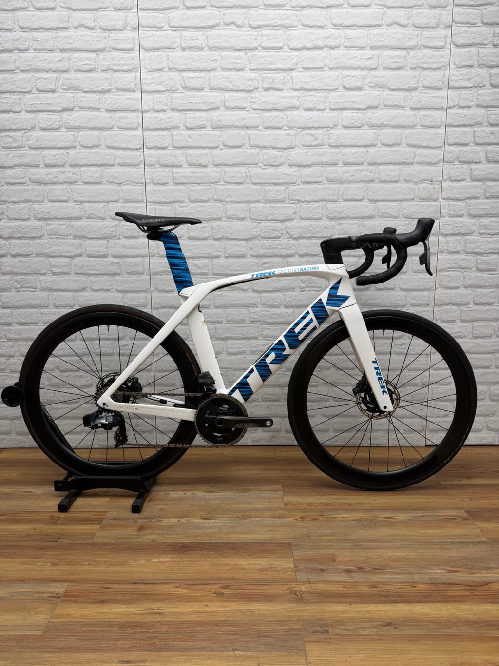 Trek Madone SLR Project One Team Edition 54cm eTap