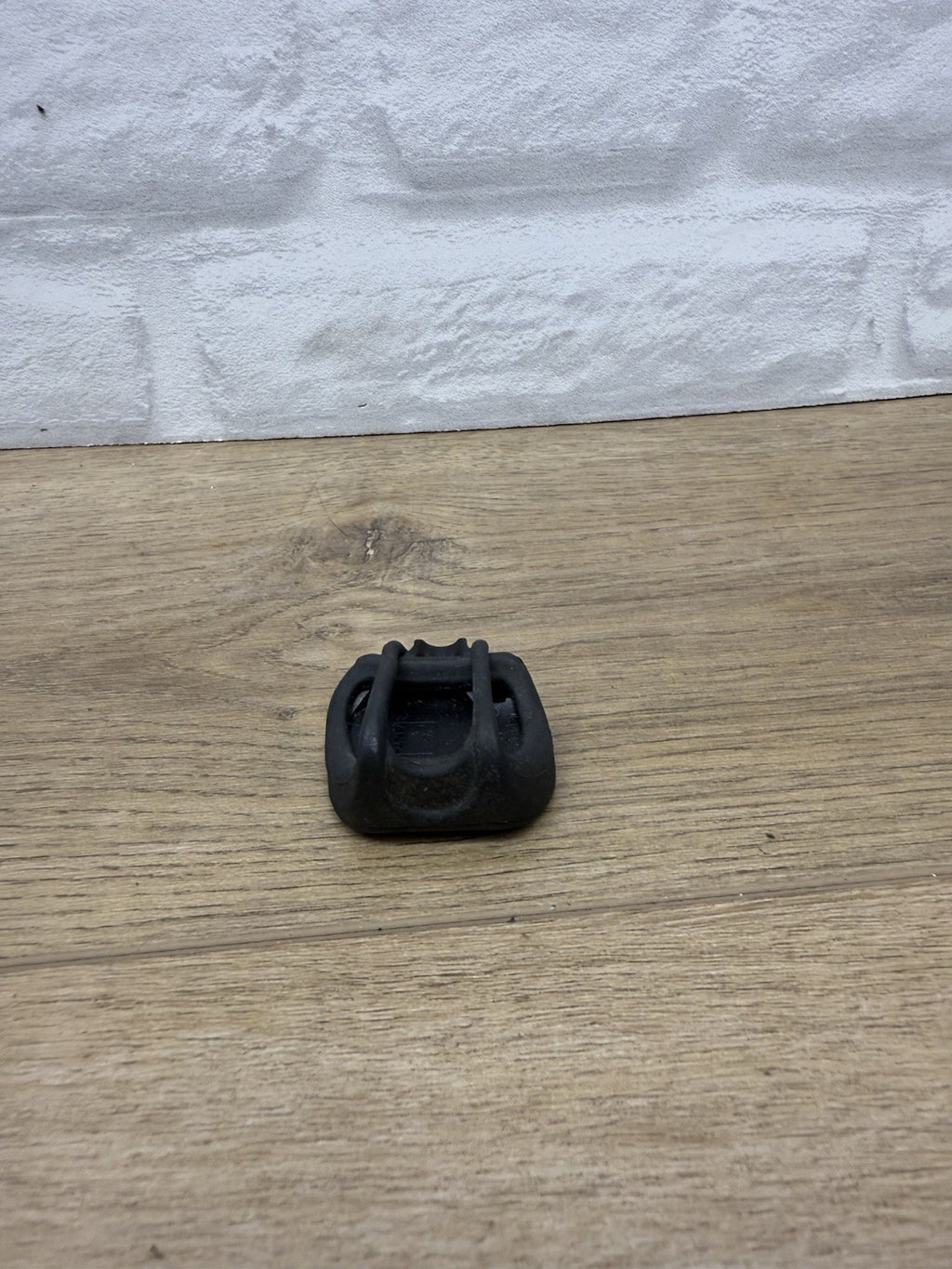 Garmin Bike Speed Sensor 1 Wireless Bluetooth ANT Plus Wheel Hub Mount