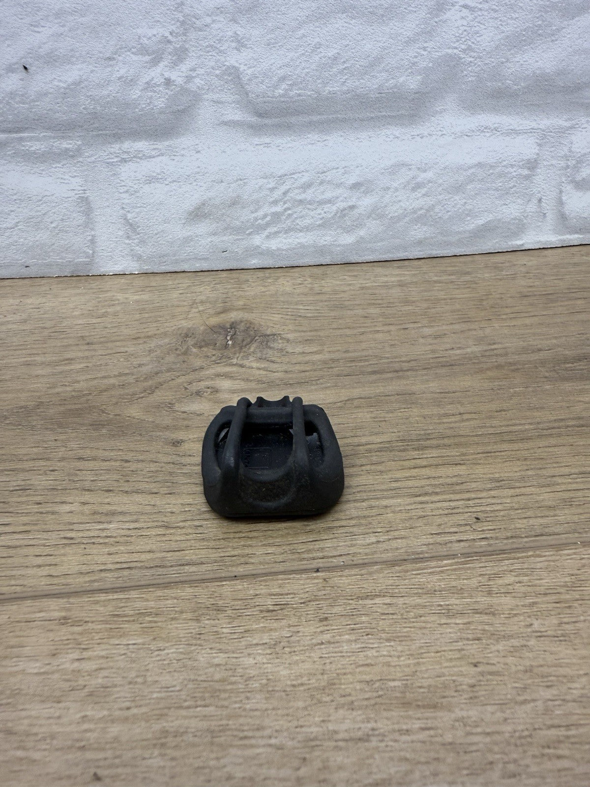 Garmin Bike Speed Sensor 1 Wireless Bluetooth ANT Plus Wheel Hub Mount