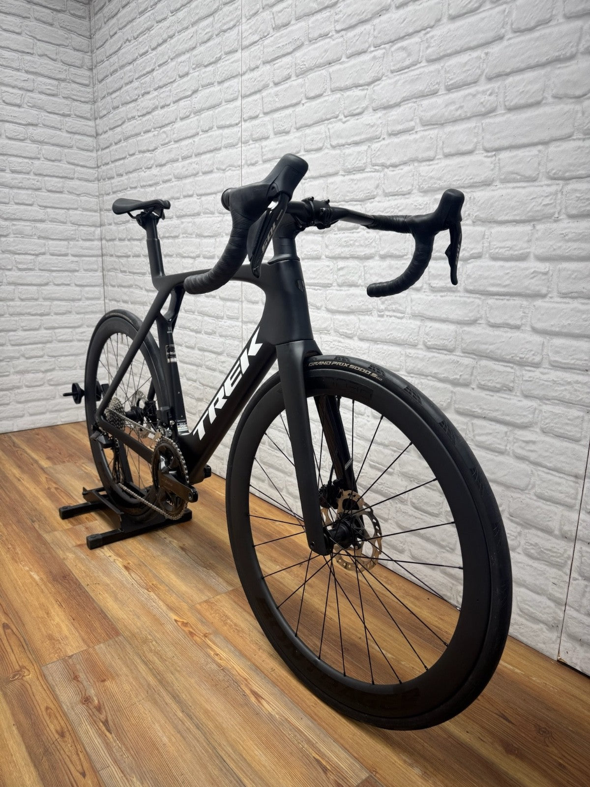 Trek Madone SL 6 Disc Di2 2024
