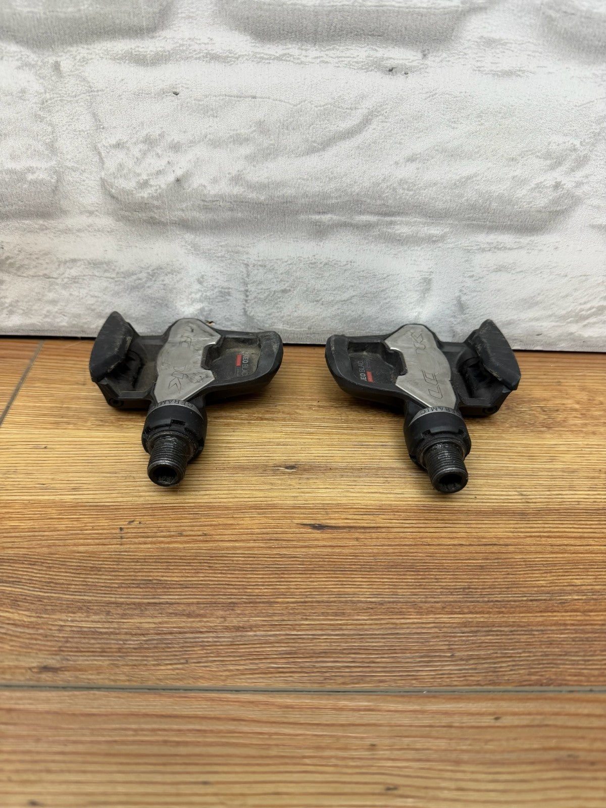 LOOK KEO Blade Carbon Ceramic Road Bike Pedals 12 nm Plates Pair Lightweight Keo
