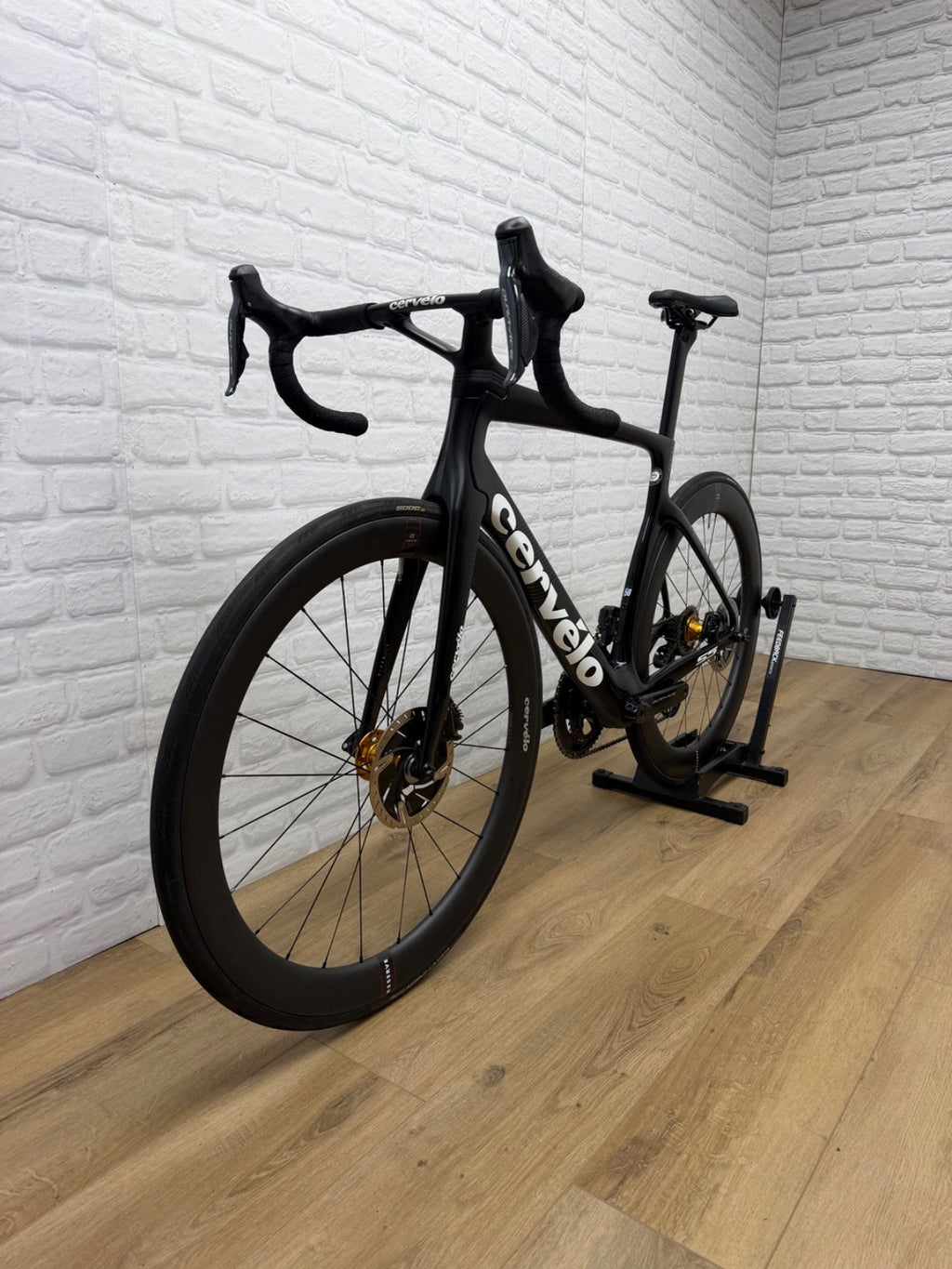 Cervelo S5 56cm Road Bike