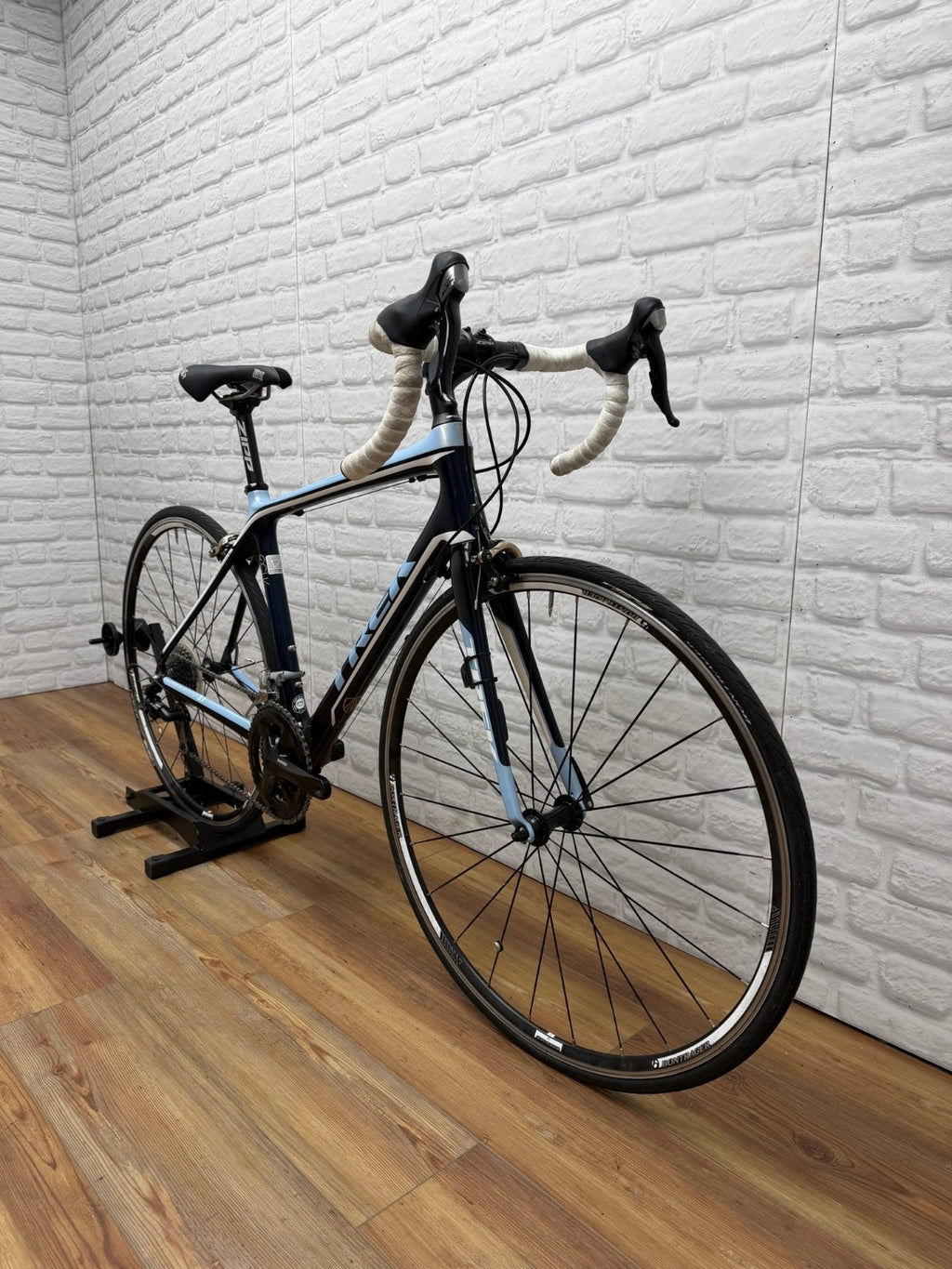 Trek Madone 52cm Women's Road Bike