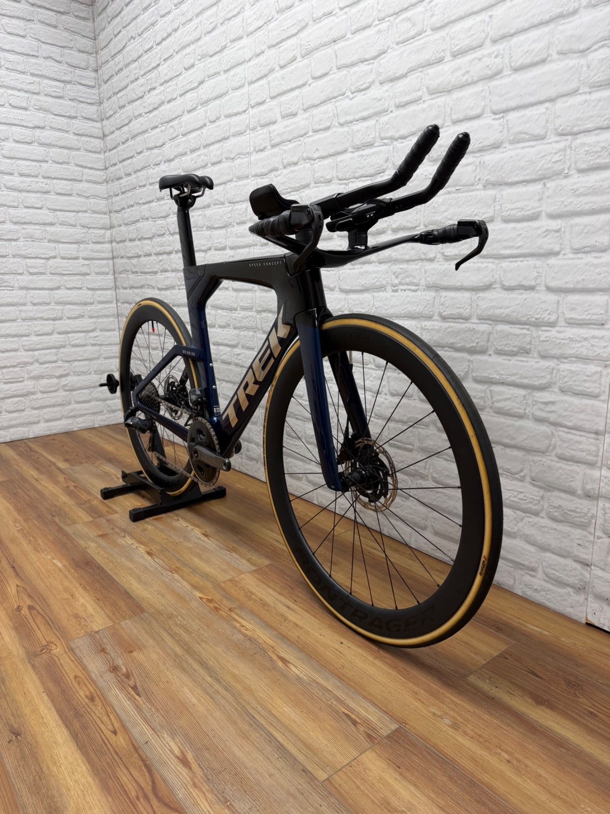 Trek Speed Concept SLR Medium Triathlon Bike