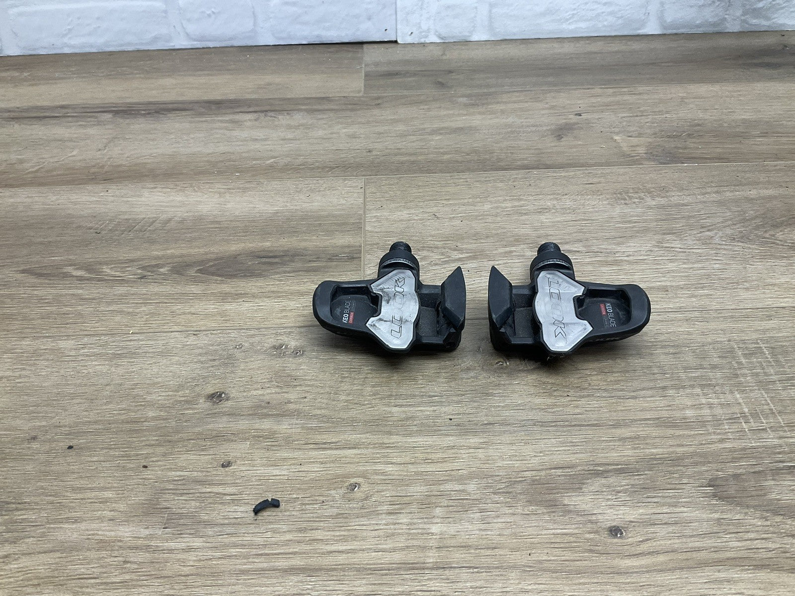 LOOK KEO Blade Carbon Ceramic Road Bike Pedals Plates Pair Lightweight Keo