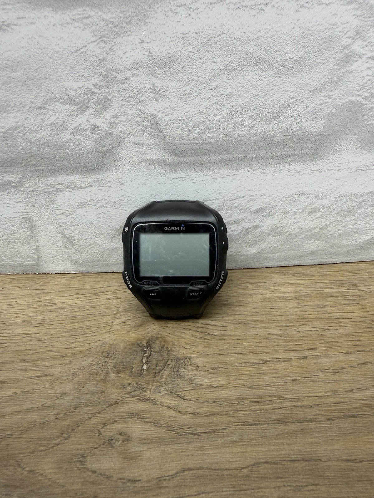 Garmin Forerunner 910XT GPS Multisport Triathlon Watch Head Unit with Charger