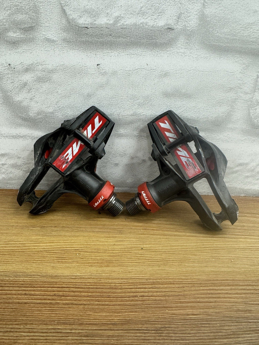 TIME Xpresso 12 Road Bike Pedals Titan Carbon with ICLIC Cleates