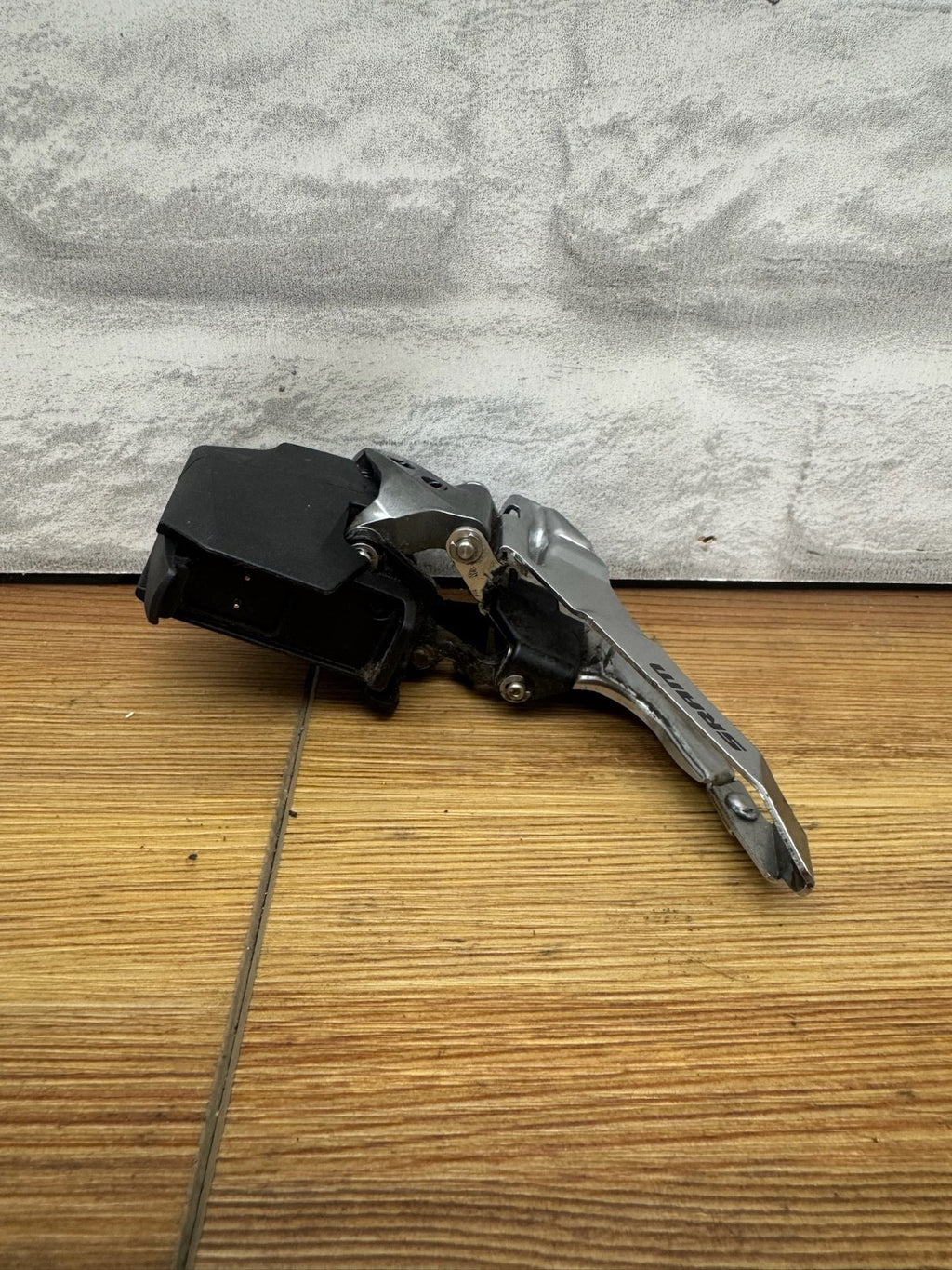 SRAM Rival AXS eTap Front Derailleur **FOR PARTS**