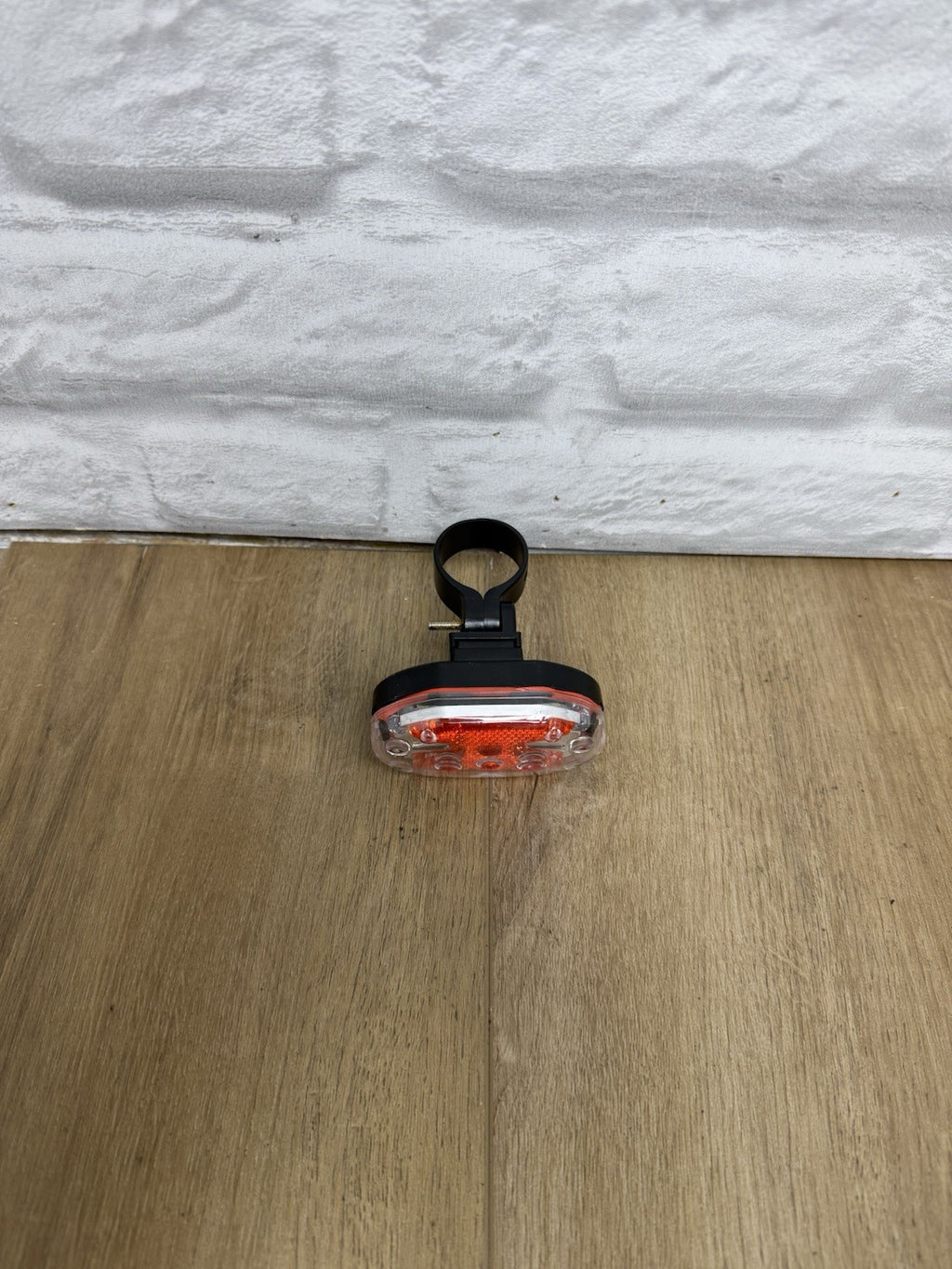 Oval Bike Rear Safety Light Multi-Mode Red LED Reflector with Bracket Mount