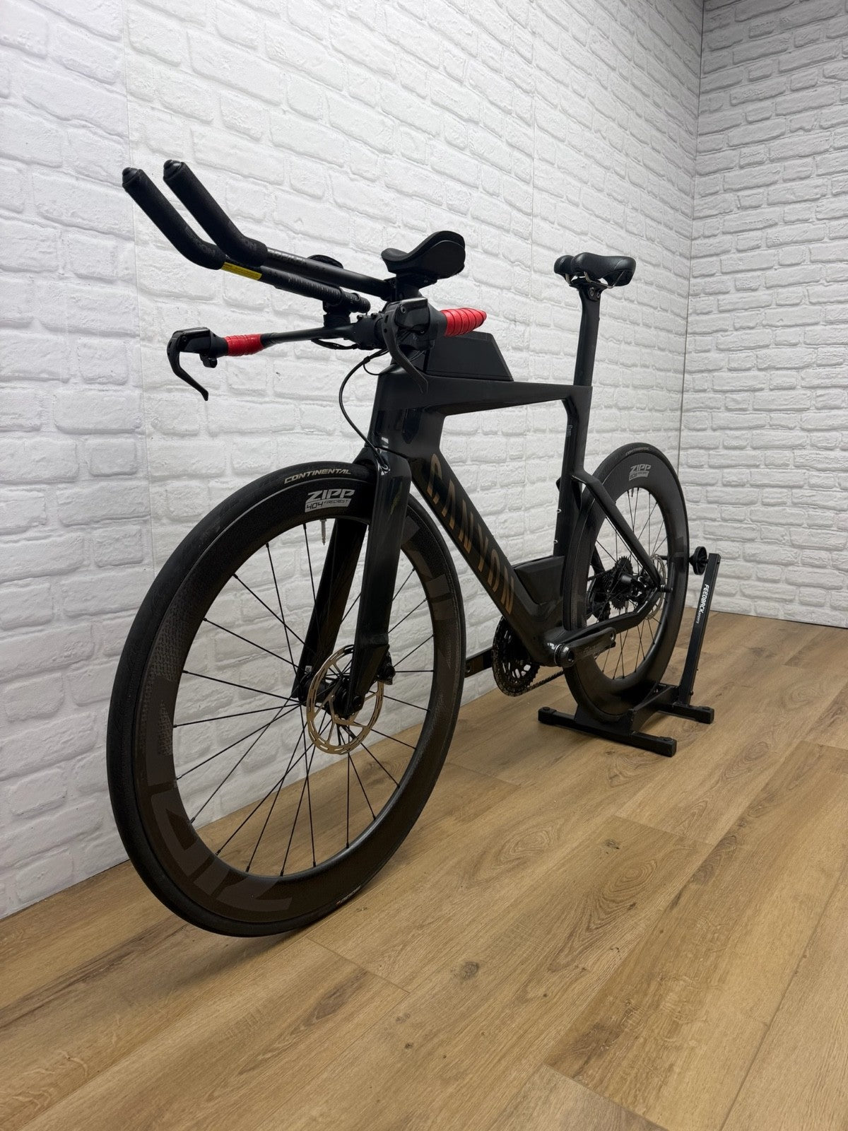 Canyon Speedmax CF SL Medium Triathlon Bike