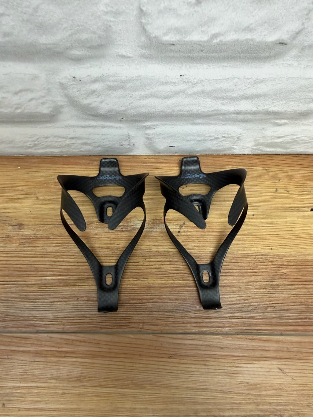Hualong Carbon Bottle Cages