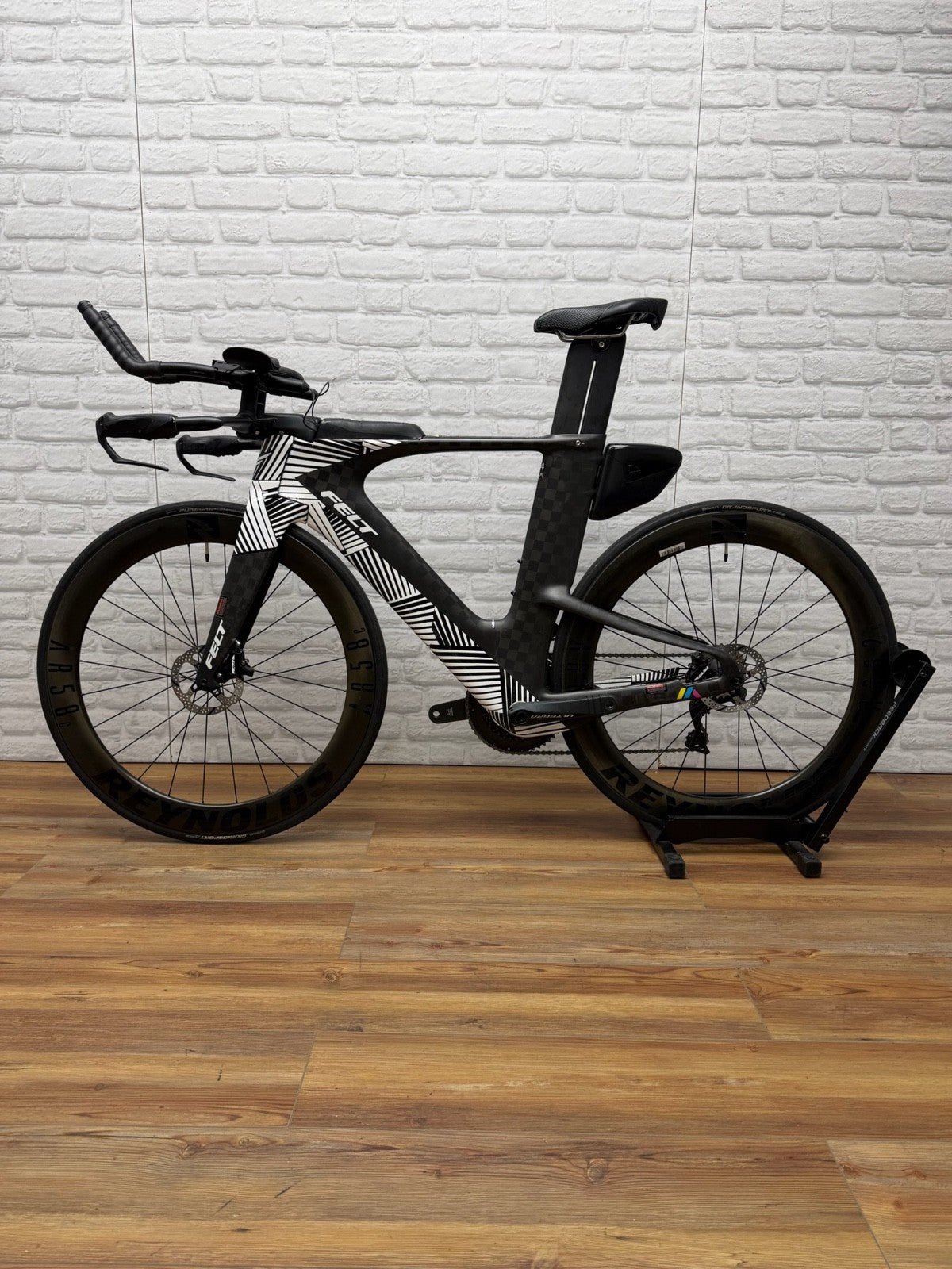 Felt IA 54cm Di2 Triathlon Bike