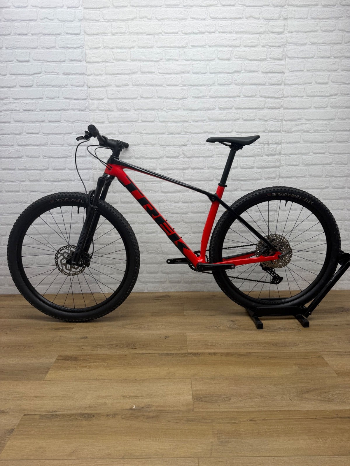 Trek Pro Caliber 9.5 Medium/Large 2024