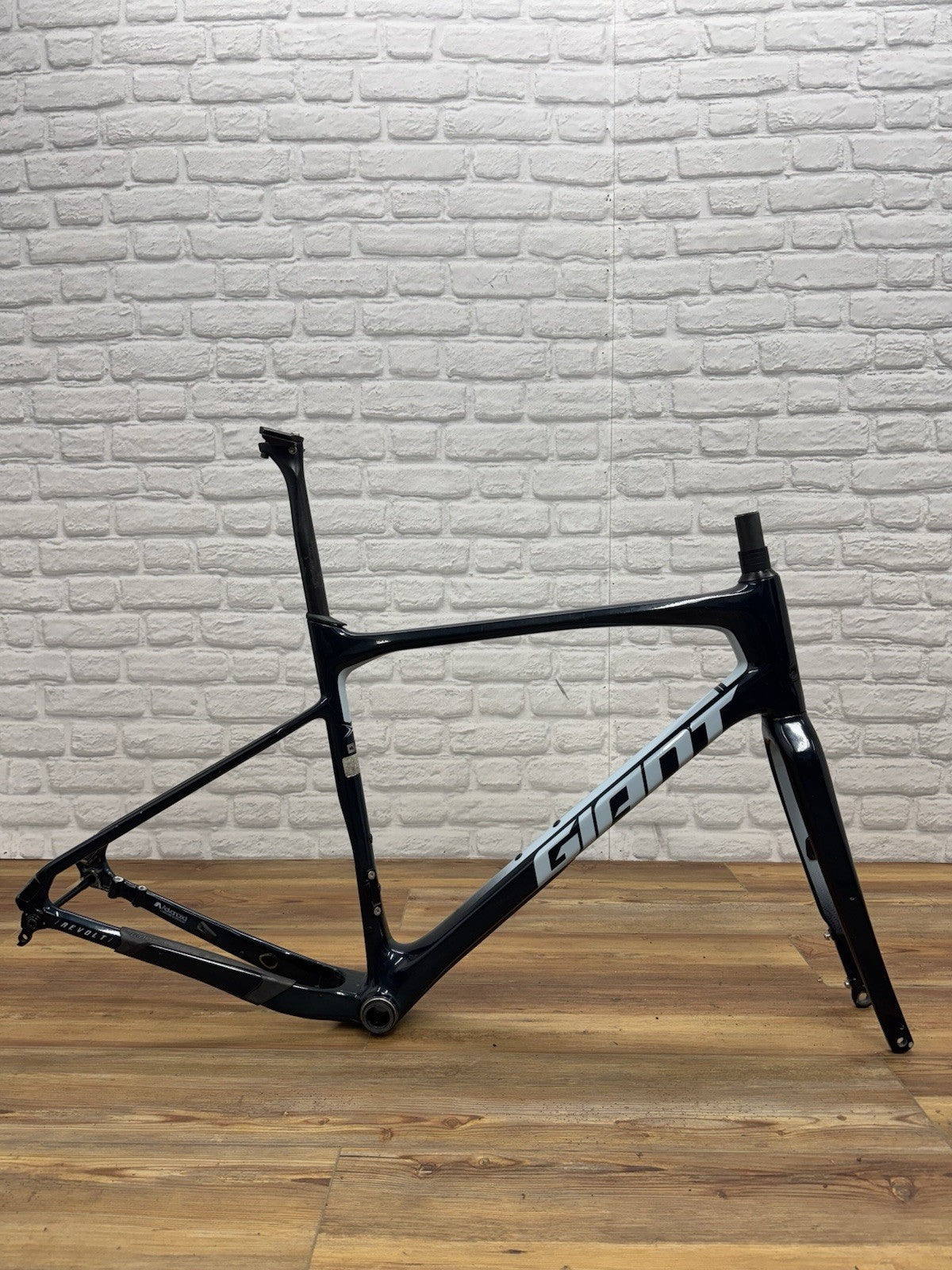 Giant Revolt Pro O Frame Medium/Large