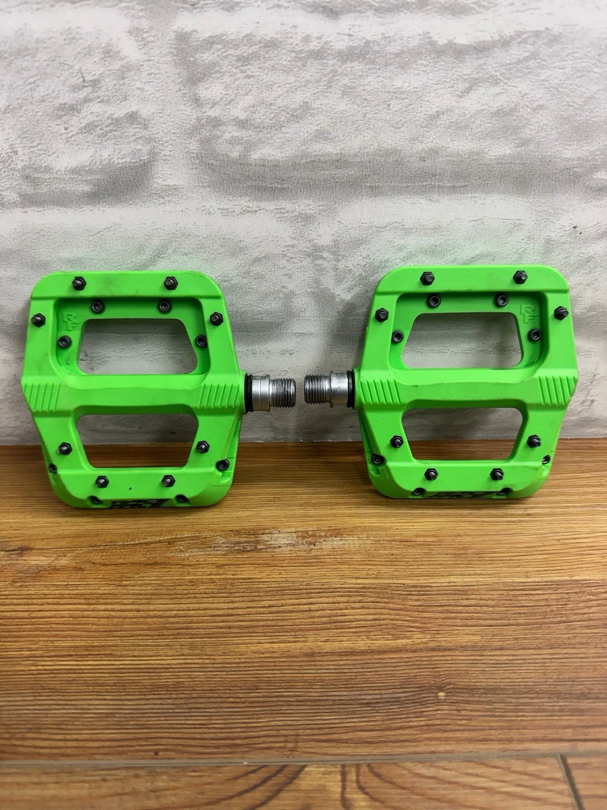 Race Face Chester Flat Pedals