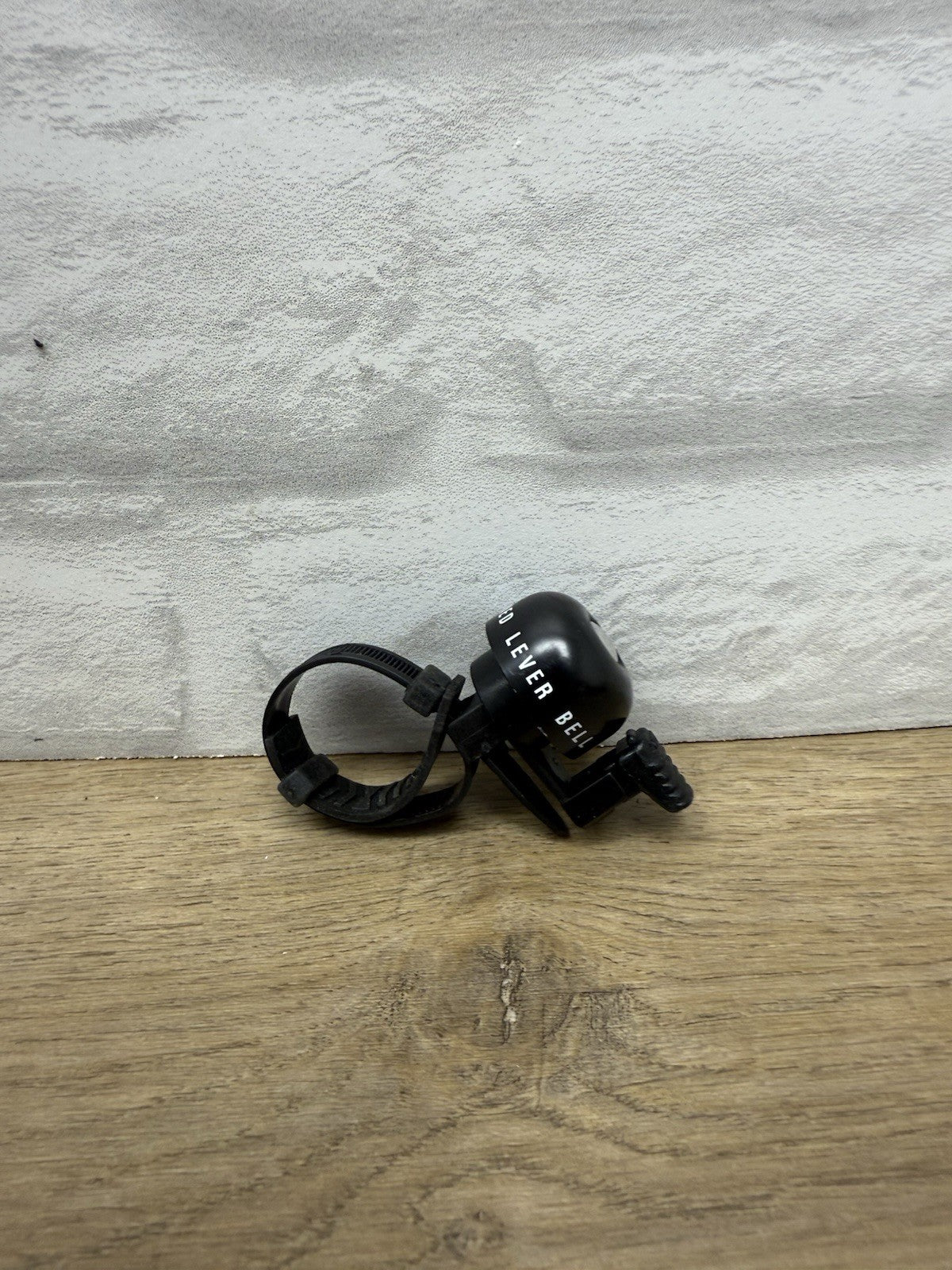 Nuvo Design Integrated Lever Bell