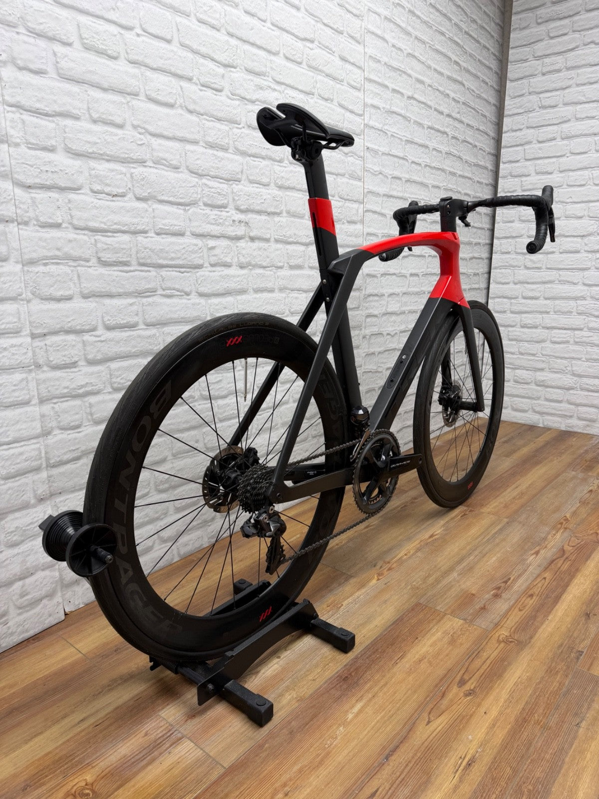 Trek Madone SLR 60cm Road Bike