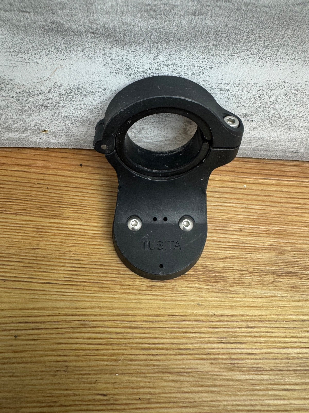 Garmin Varia Seat-Post Mount – Quarter Turn Rear Bike Radar & Light Attachment