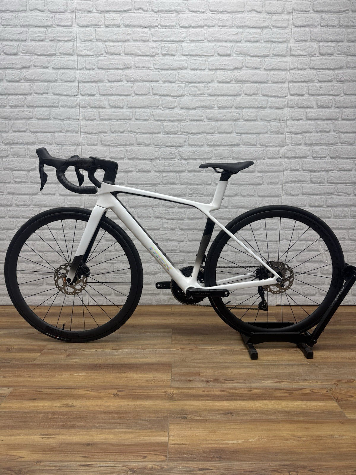 Trek Madone 2025 50cm Sl6 Gen 8