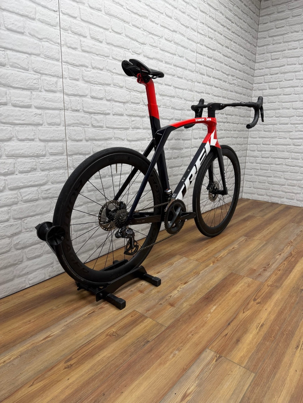 Trek Madone SLR 7 Project One Team Segafredo Edition 58cm