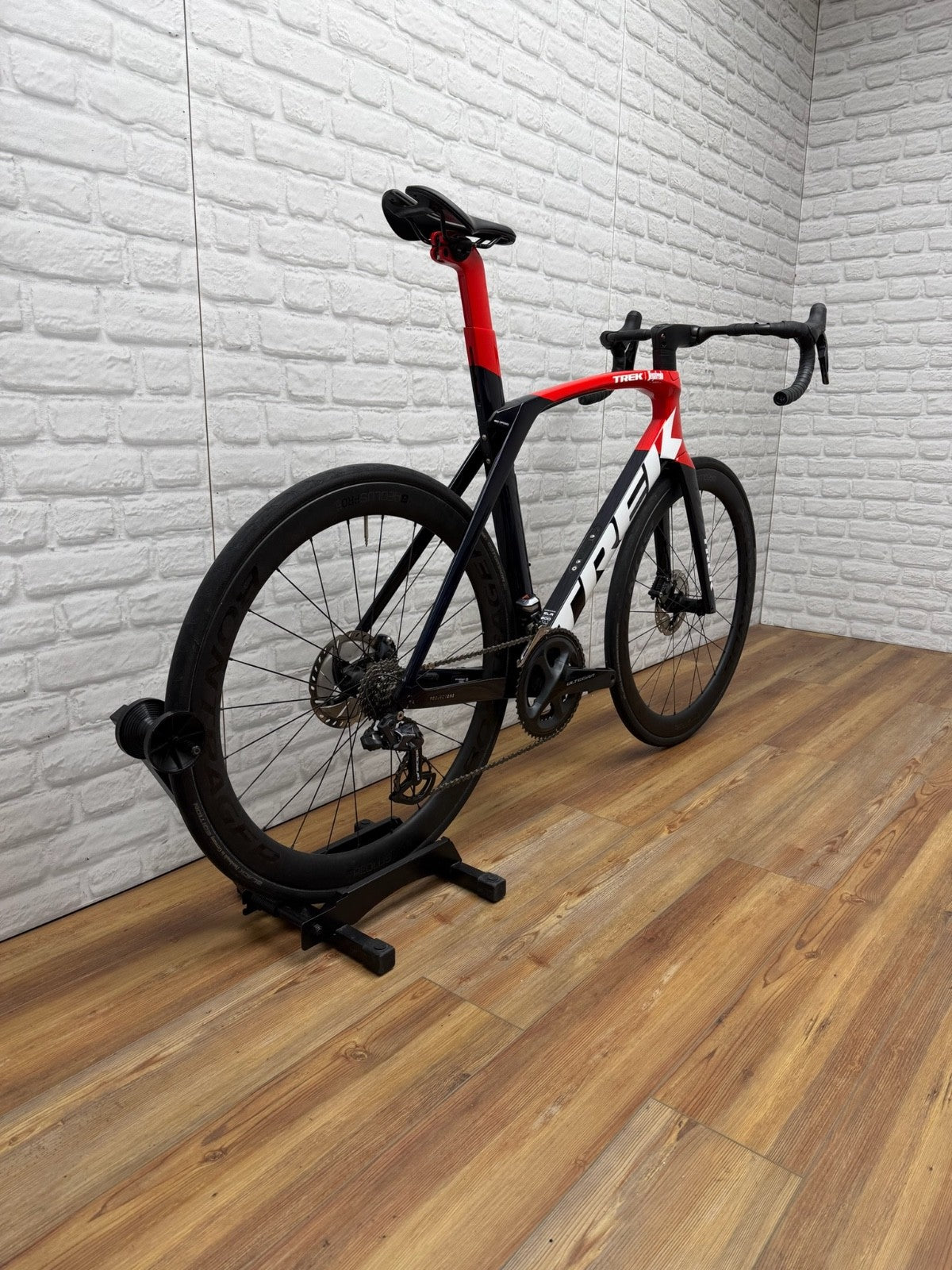 Trek Madone SLR 7 Project One Team Segafredo Edition 58cm