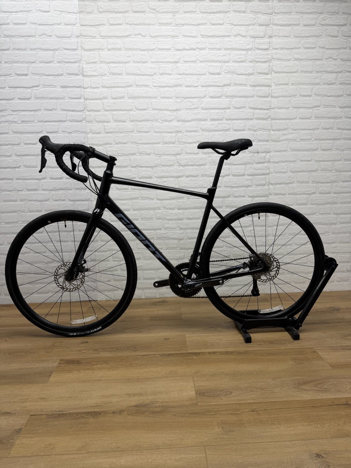 Giant Contend AR Large 2025