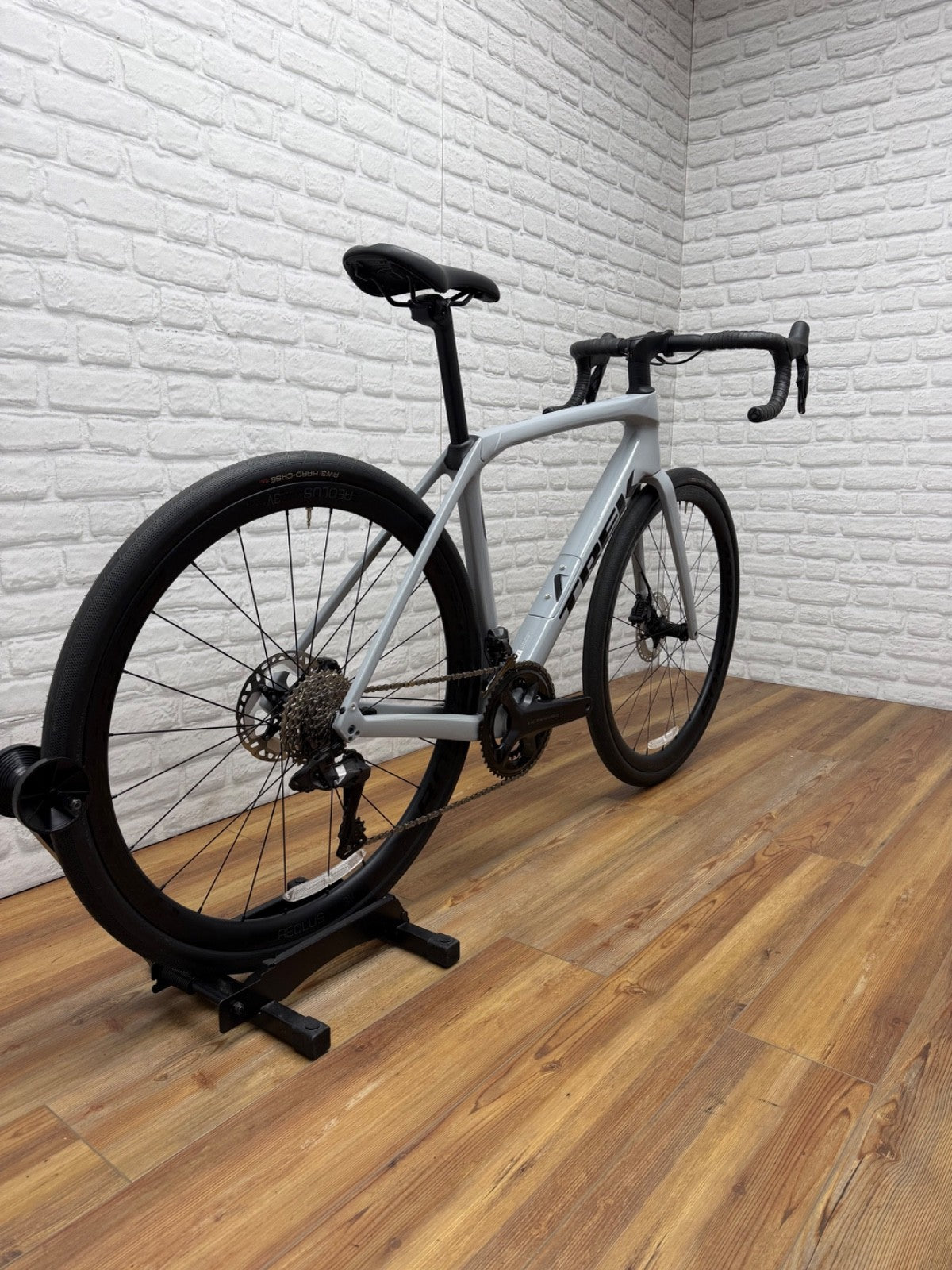 Trek Domane SL 7 Gen 4 56cm Road Bike