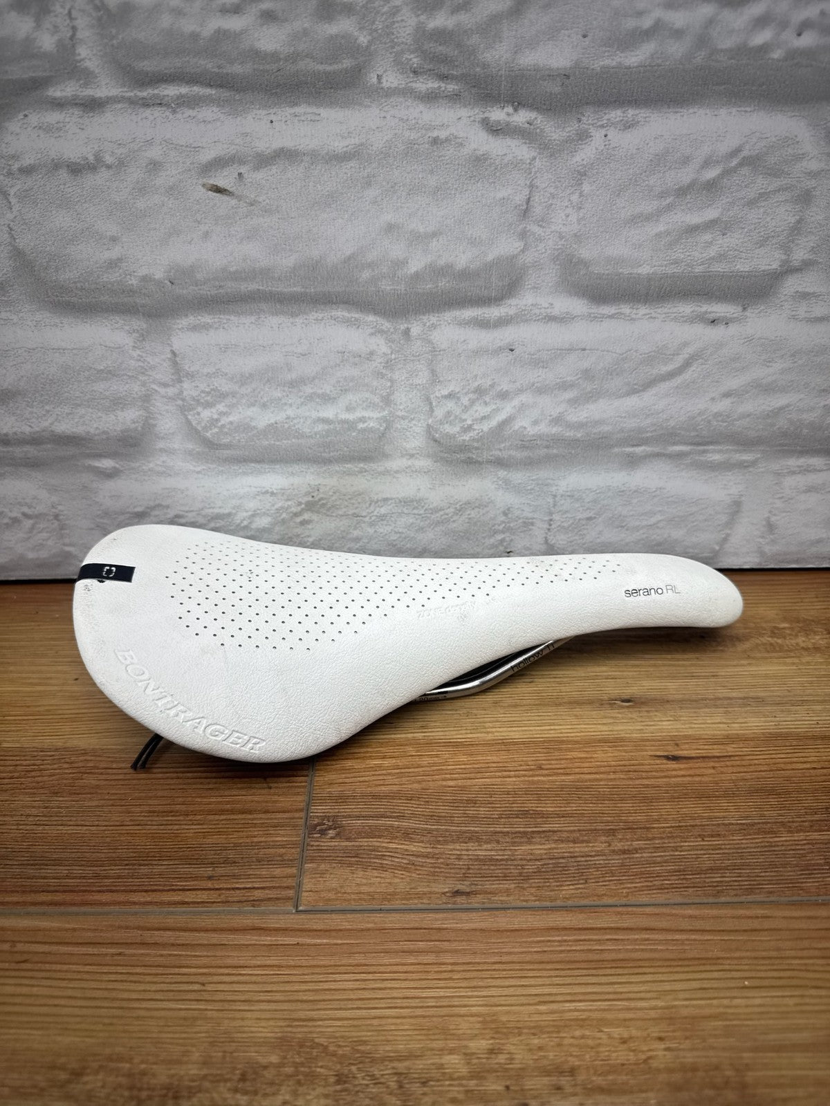 Bontrager Serano RL Saddle White