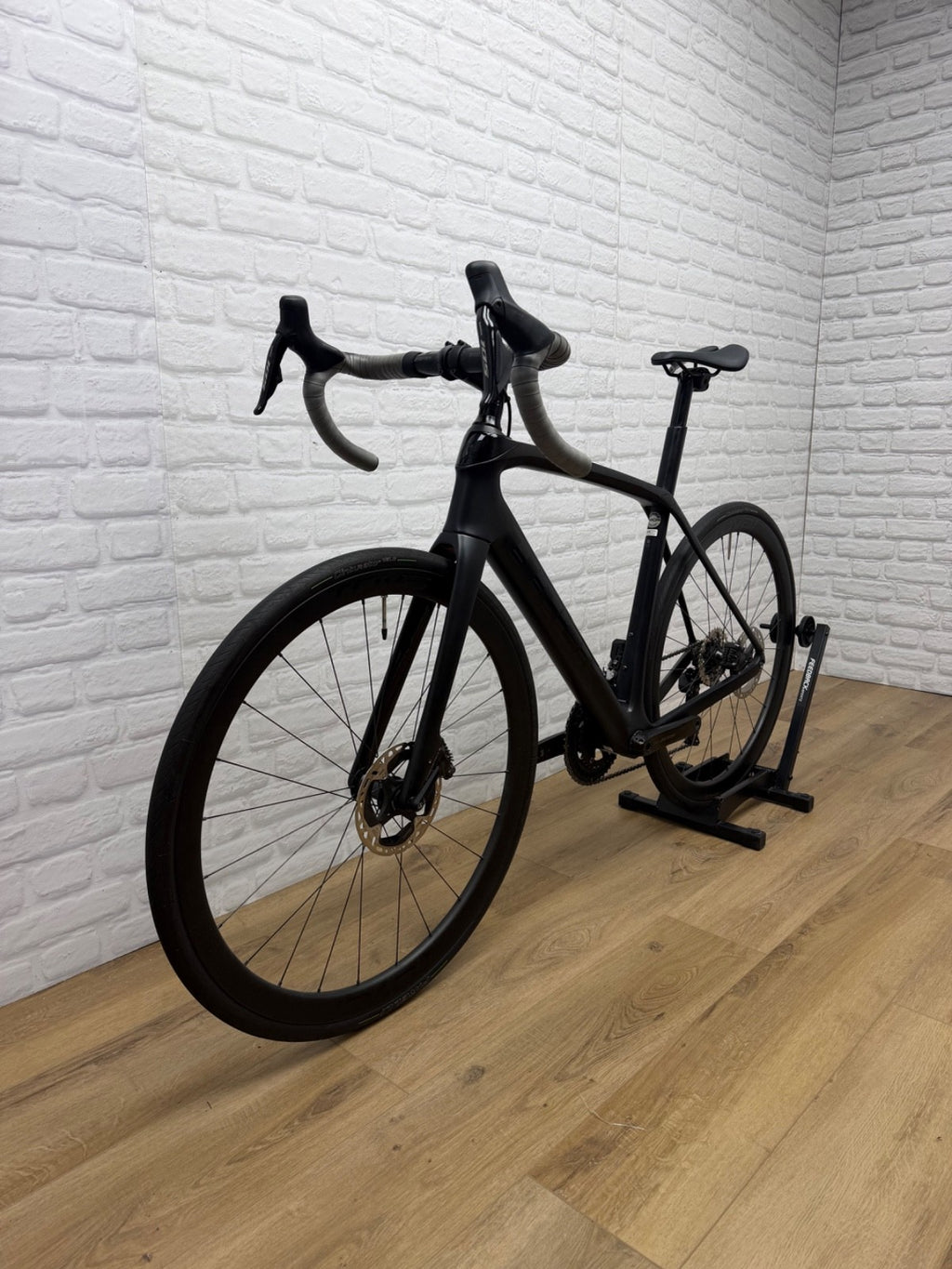 Trek Domane SL 5 54cm Road Bike