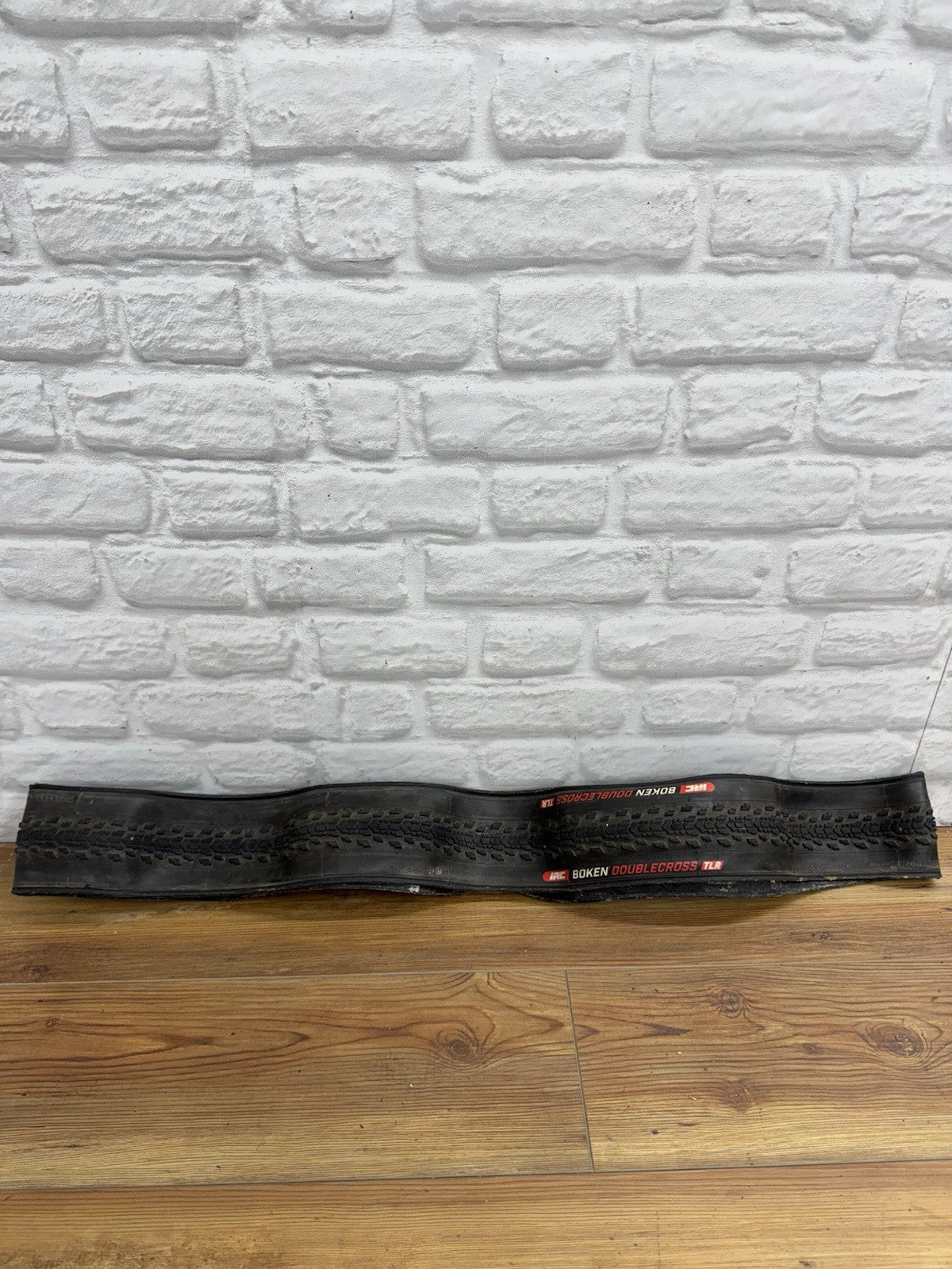 700c IRC Boken 700x38 Tubeless Ready Road Gravel Touring Bike Tires Folding