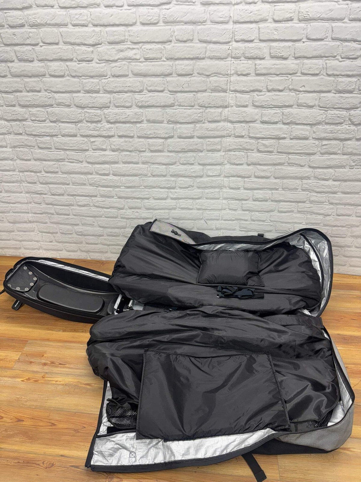 Biknd Helium Rolling Bike Travel Bag