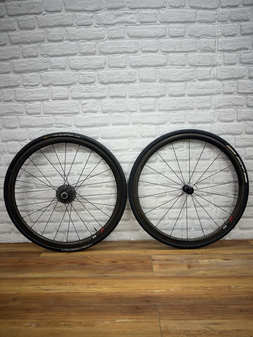 Zipp 202 Firecrest Wheel Set