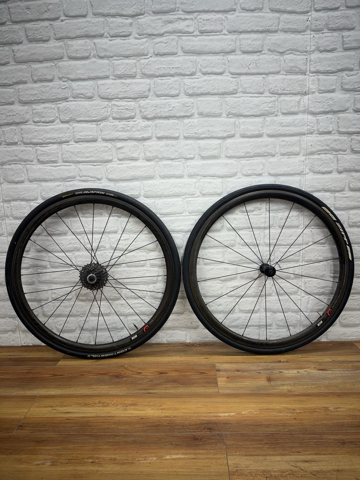 Zipp 202 Firecrest Wheel Set