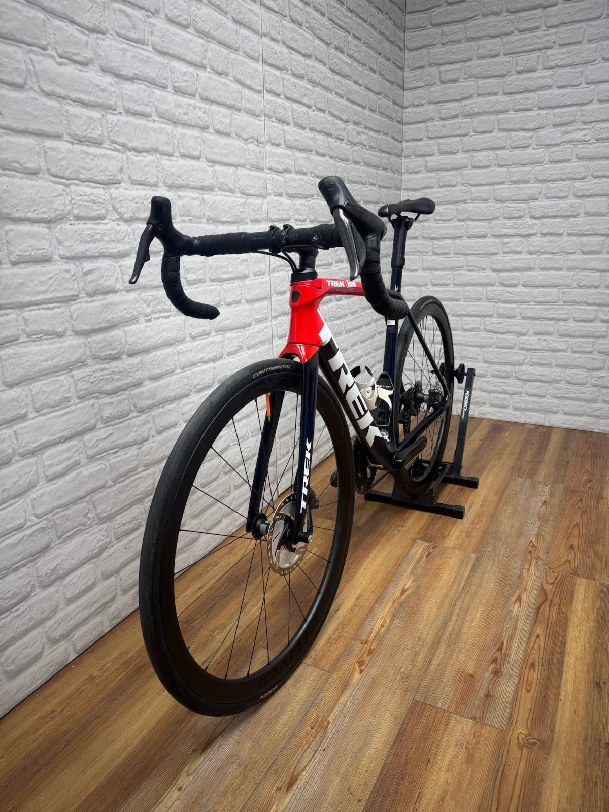 Trek Emonda SLR 54cm Project One Segafredo Edition