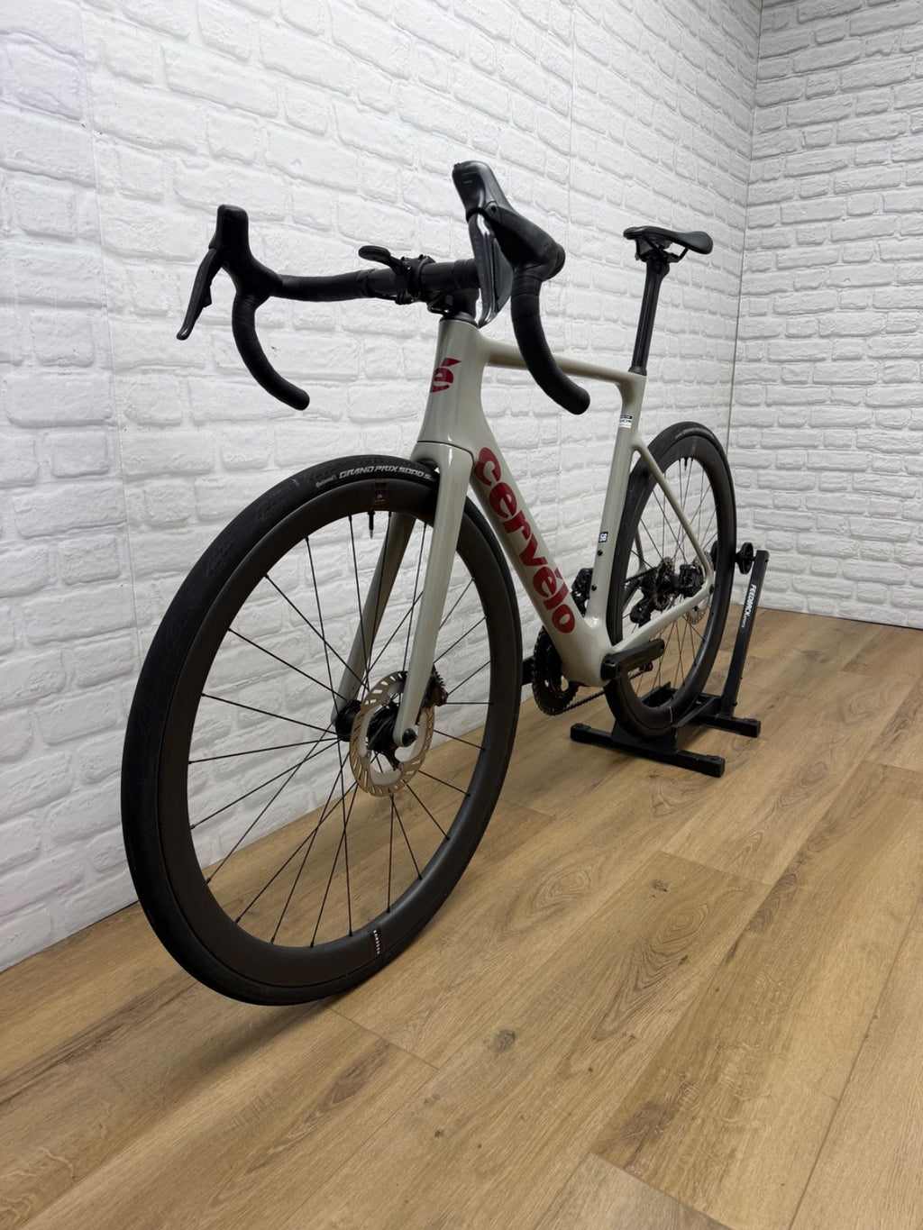 Cervelo Soloist 56cm Road Bike