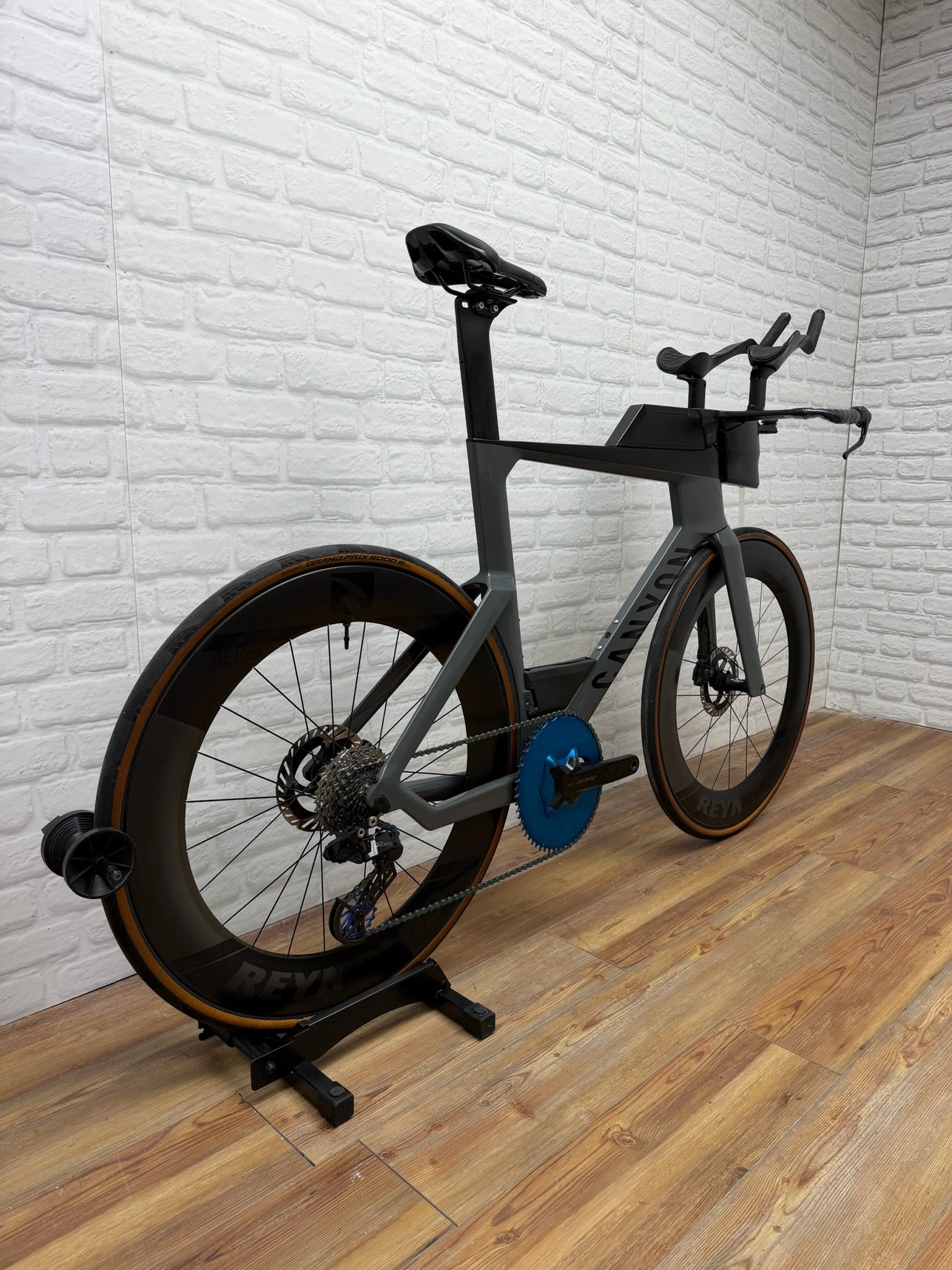 Canyon Speedmax Large Triathlon Bike