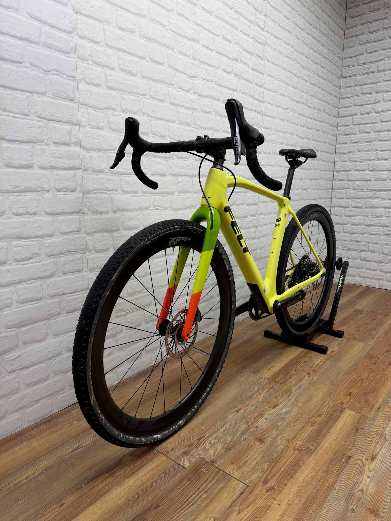 Felt Breed Gravel Bike Medium 54cm – JEM Bikes