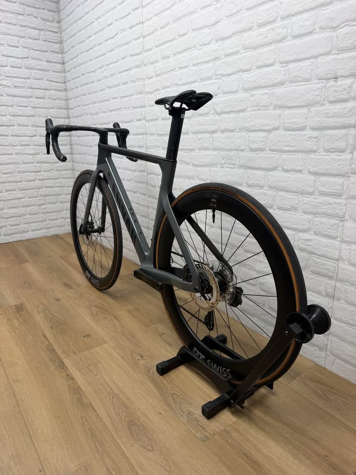 Canyon Aeroad CF SLX Small Shimano Di2 Disc Road Bike DT Swiss Carbon