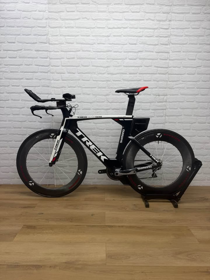 Trek Speed Concept Large Shimano Dura-Ace Di2 Triathlon Bike Bontrager Aeolus 9