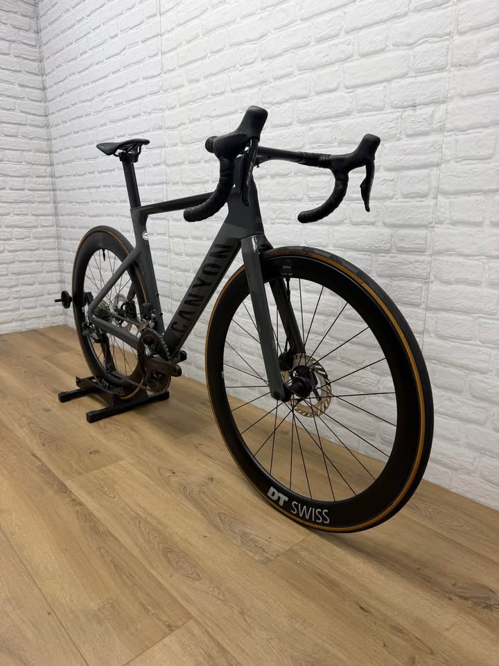 Canyon Aeroad CF SLX Small Shimano Di2 Disc Road Bike DT Swiss Carbon