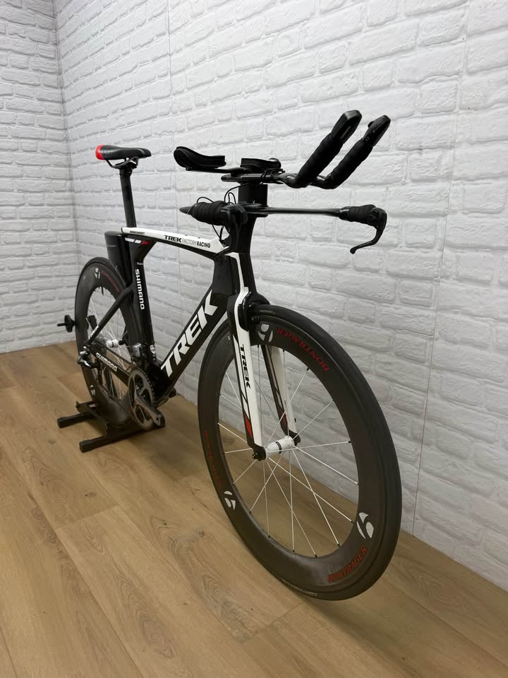 Trek Speed Concept Large Shimano Dura-Ace Di2 Triathlon Bike Bontrager Aeolus 9