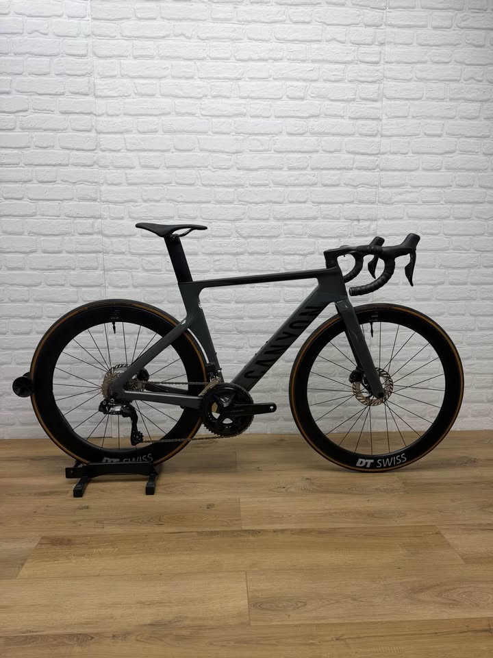 Canyon Aeroad CF SLX Small Shimano Di2 Disc Road Bike DT Swiss Carbon